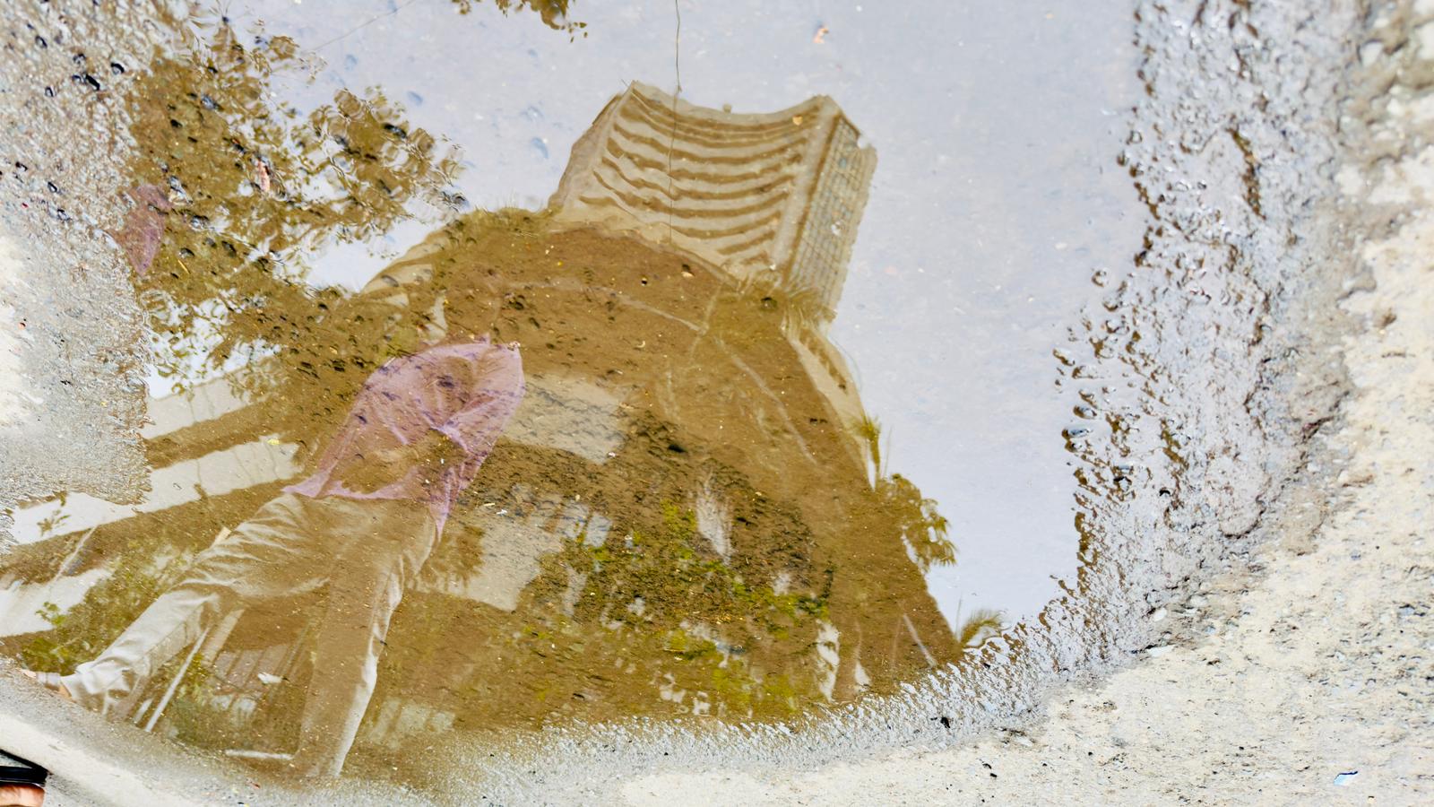 Stock Market Today: Sensex, Nifty Log Sharpest Decline Since Oct. 3; Tata Steel, Trent Top Losers